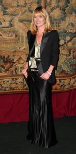 28730_celeb_city.eu_Kate_Moss_7th_On_Sale_black_tie_gala_dinner_16_123_747lo.jpg