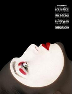 83_vogue_02_01.jpg
