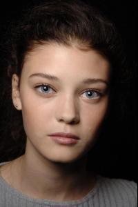 photomiddef1751767lh9.jpg