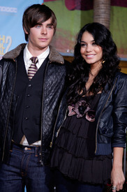 celeb-city.eu_Vanessa_Hudgens_High_School_Musical_2_DVD_premiere_11-19-2007_012.jpg