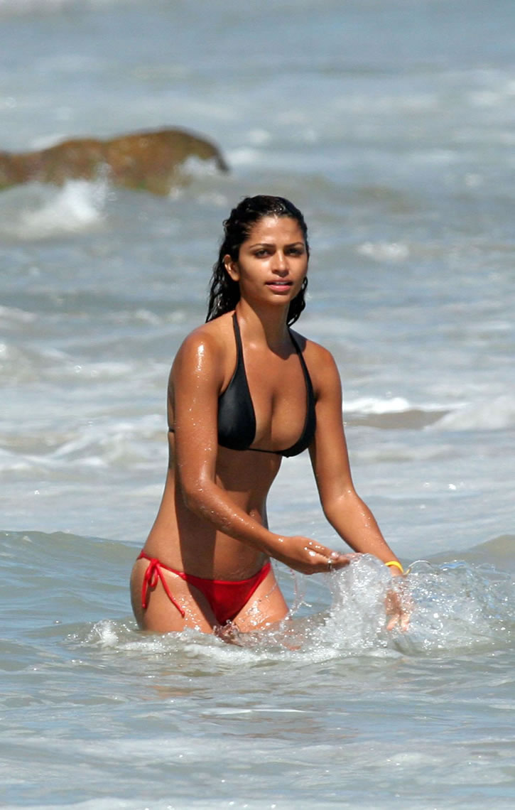 Camila Alves.