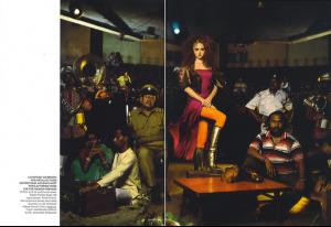 aLILY_VogueINDIAOct07_MetroCrossing_byBharatSikka3.jpg