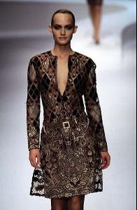 Amber_Valentino_fw963.jpg