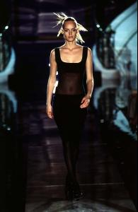 amber_versace_HC_fw969.jpg