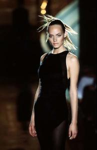 amber_versace_HC_fw9693.jpg