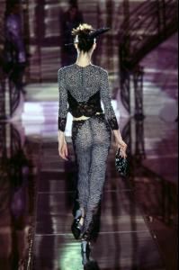 shalom_versace_HC_ss964.jpg