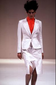 Stella_Alexander_McQueen_RTW_ss965.jpg