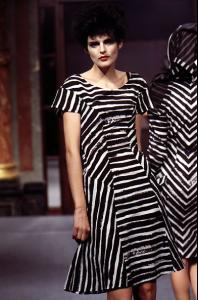 stella_vivienne_westwood_RTW_SS965.jpg
