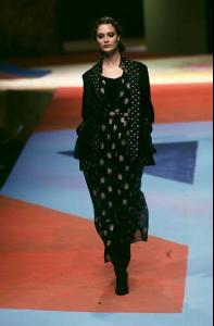 shalom_Moschino_fw972.jpg