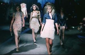 stella_Alexander_McQueen_fw975.jpg