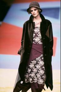 stella_Moschino_fw972.jpg