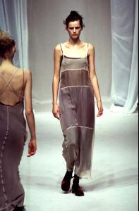 stella_alberta_ferretti_ss975.jpg