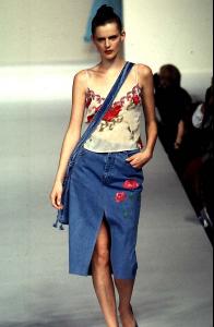 stella_blumarine_ss975.jpg