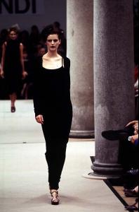 stella_fendi_ss973.jpg