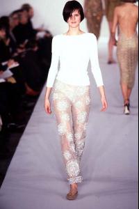 stella_isaac_mizrahi_ss977.jpg