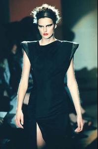 stella_versace_HC_fw976.jpg