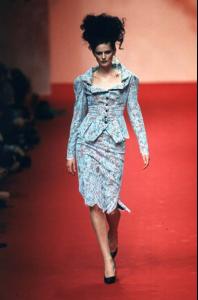 Stella_Vivienne_westwood_ss973.jpg