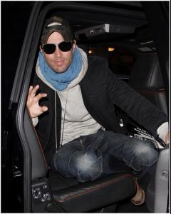 post-13213-1226670064_thumb.jpg