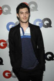 th_Adam_Brody_02.JPG