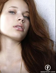 000000127414-annie_beust-fullsize.jpg