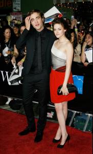 Premiere_Summit_Entertainment_Twilight_Arrivals_4AZvQ0mwFiDl.jpg