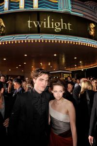 Premiere_Summit_Entertainment_Twilight_Arrivals_cbZSpyx0xcgl.jpg