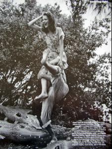 shalom_vogue_93_byBruceWeber_radolgc6.jpg