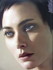 shalom_marie_claire_05_bythomaskrappitz_radolgc.jpg