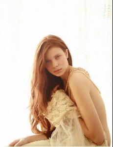 annie_beust_tfs999990.jpg