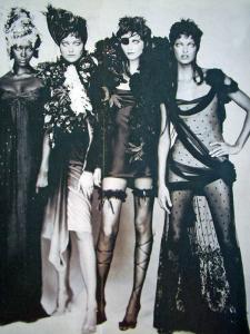 shalom_VOGUE_UK_okt_1996_GYVENCHY_S_by_Paolo_Roversi_radolgc.JPG