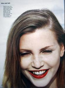 nadja_VOGUE_USA_January_1993_KISS_AND_TELL_byHelmut_Newton_radolgc.jpg