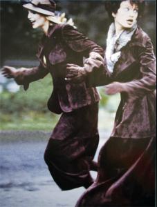 nadja_VOGUE_USA_November_1993_PLAYING_ROUGH_byarthurelgort_radolgc.jpg