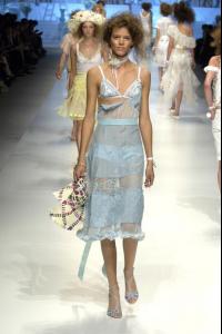 fre_D___G_Spring_2006_Ready_to_Wear2.jpg