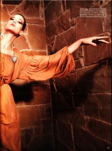 sheila_Vogue_GER_dec_08_The_Big_Easy_by_Paola_Kudacki_tfs__helligirl2.jpg
