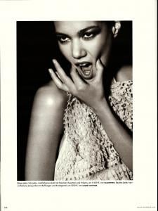 sheila_Vogue_GER_dec_08_The_Big_Easy_by_Paola_Kudacki_tfs__helligirl9.jpg