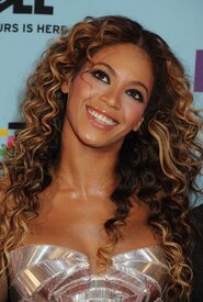 Beyonce_by_Septimiu_160.jpg