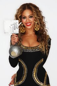 Beyonce_by_Septimiu_639.jpg