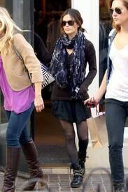 rachel_bilson_at_the_grove_tikipeter_celebritycity_006.jpg