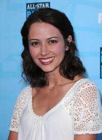 53382-amy-acker-fox-all-star-party-03-122-1067lo.jpg