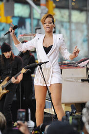 rihanna_gma_8585.jpg