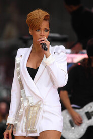 rihanna_gma_4606.jpg