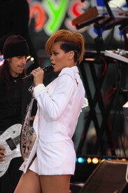 rihanna_gma_3733.jpg