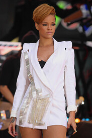 rihanna_gma_5956.jpg