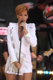 rihanna_gma_3998.jpg