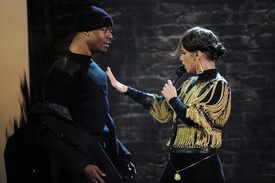 Alicia_Keys_2009_American_Music_Awards-OnStage_LA_221109_037.jpg