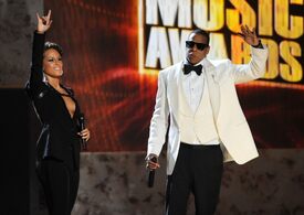 Alicia_Keys_2009_American_Music_Awards-OnStage_LA_221109_047.jpg