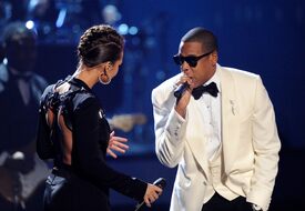 Alicia_Keys_2009_American_Music_Awards-OnStage_LA_221109_057.jpg