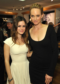 RachelBilson_Amber_Valletta_for_Monrow_launch_09.jpg