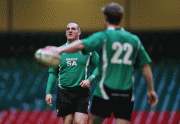 th_4ef0bd57772256.gif