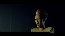 Rihanna_RR_Caps_121.jpg